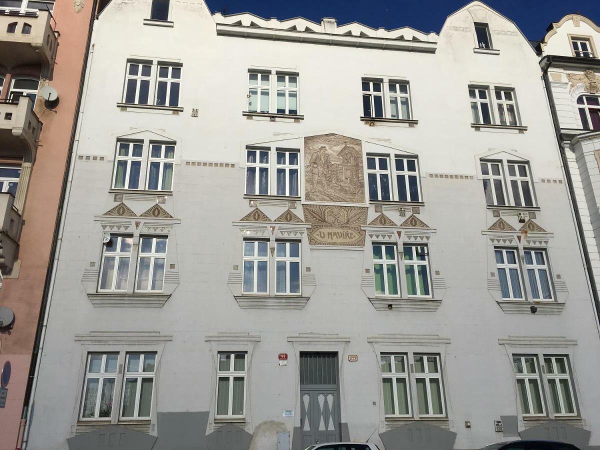 Apartsee Halkova Plzeň Exteriör bild